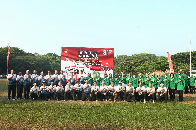Semarak Kemerdekaan, Ketua Persit Kartika Chandra Kirana Daerah IV/Diponegoro Turut Meriahkan Lomba 17-an
